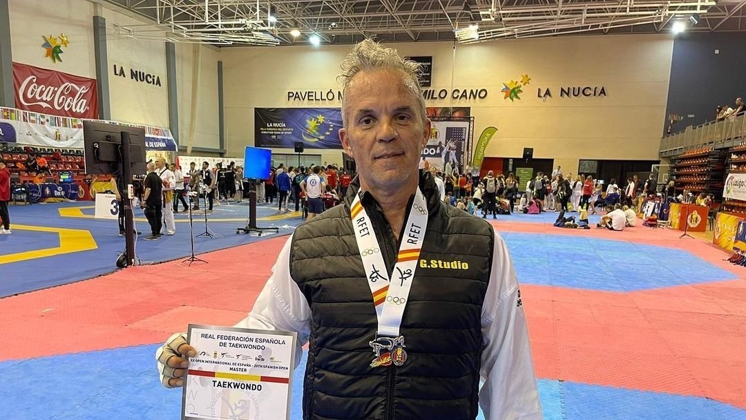 José Àngel Domínguez, prata no Master Internacional de Taekwondo do Aberto da Espanha