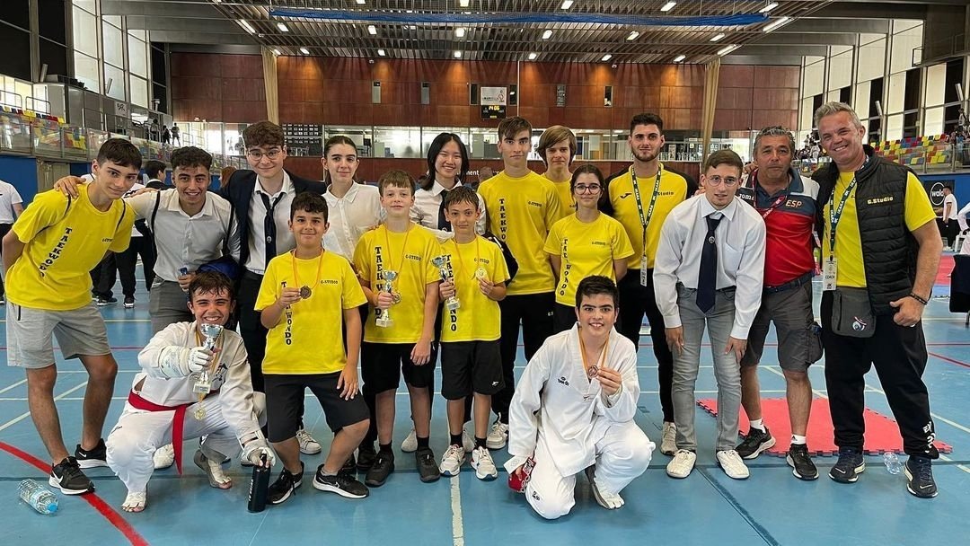 Praten taekwondo conquista oito campeões da Catalunha pela Promoção Infantil